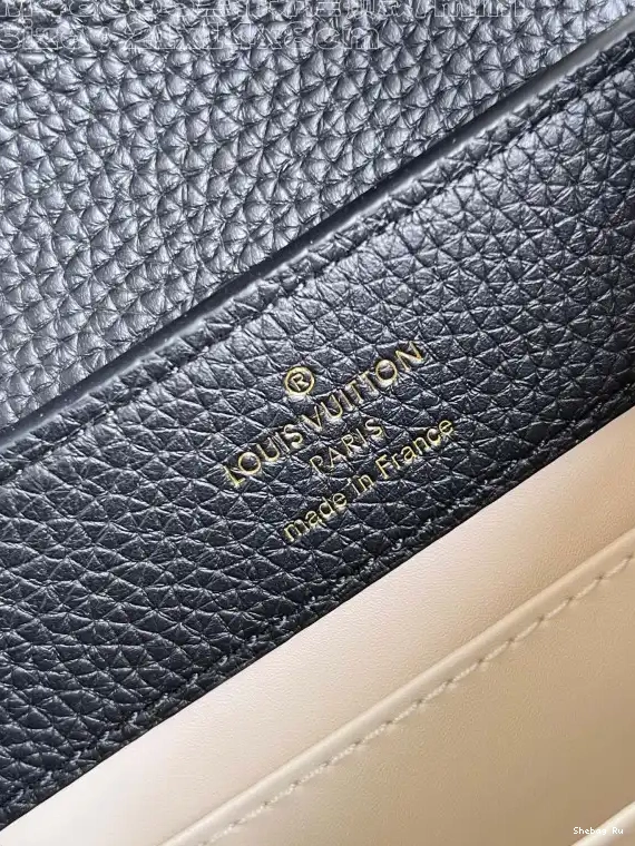 MINI-21*14*8CM LOUIS VUITTON CAPUCINES 0515